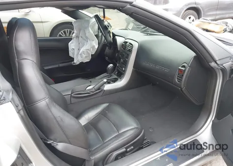 2006 Chevrolet Corvette z USA, uszkodzony, nr VIN 1G1YY26U365108568